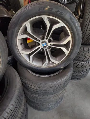 Rodas 18 Bmw com pneus
