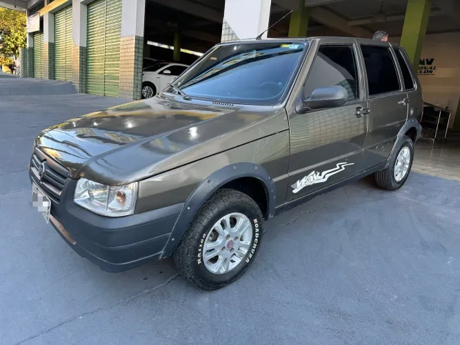Fiat Uno Mille Celeb. WAY Econ. 1.0 F.flex 4P 2013