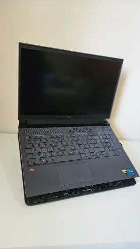 DELL G15 5520