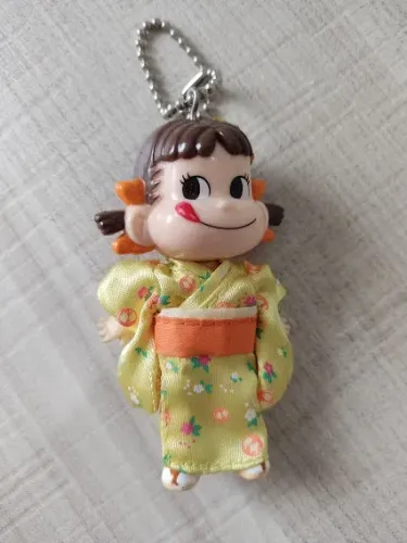 Chaveiro Peko-chan De Kimono Doce Japonês Fujiya Milky Japão