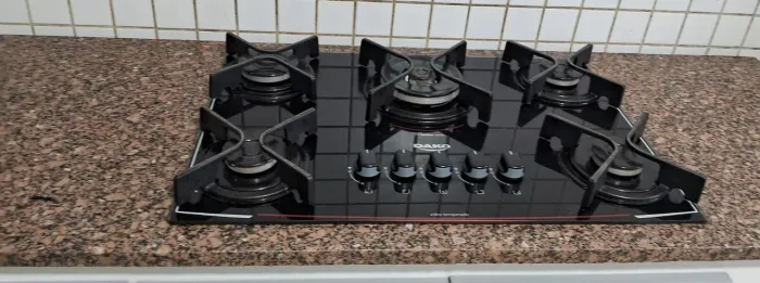 Vendo fogão cooktop com a pedra de granito 