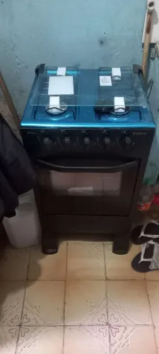 Vendo fogão e uma cama box solteiro