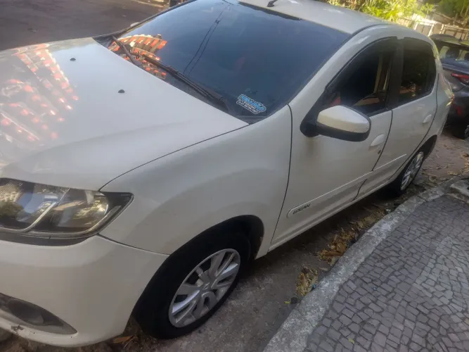 Renault Logan Expres./exp. UP Hi-flex 1.0 16V 4P 2015