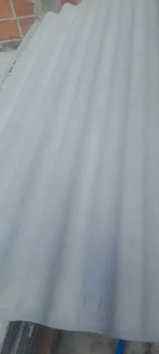 Vendo apenas 1 telha ternite grande 2.00 metros nova