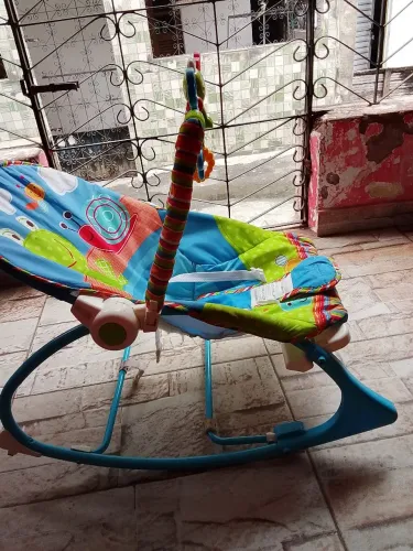 Cadeirinha de balanço
