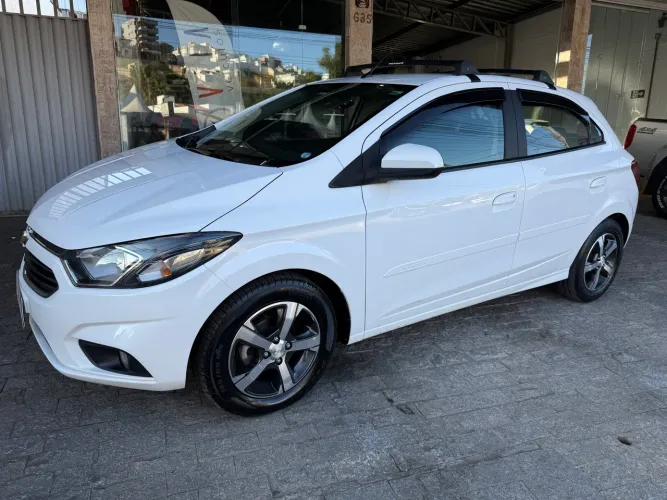 Chevrolet Onix Hatch LTZ 1.4 8V Flex Mec. 4P 2018
