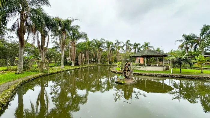 Sítio com 18mil m² na praia do ouvidor e a quatro minutos da surfland