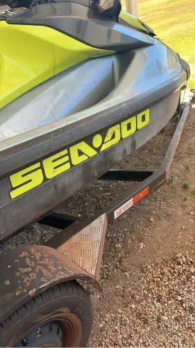 Vendo jetski 130 GTI SE super novo