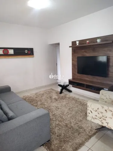 Casa residencial com 4 quartos sendo 1 suíte disponível para venda no bairro Presidente Ro