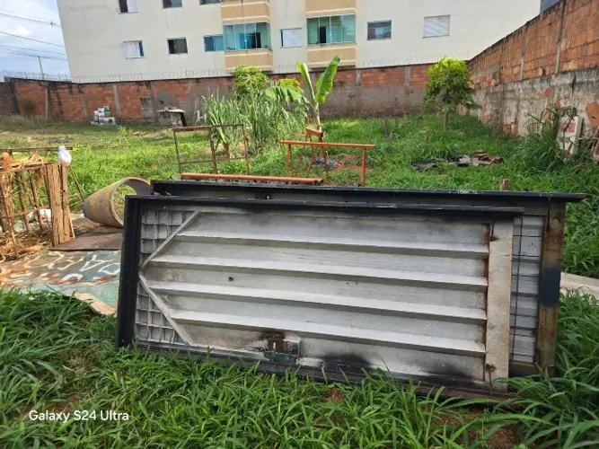 PORTÃO SOCIAL PARA FECHAMENTO TERRENO OU OBRA