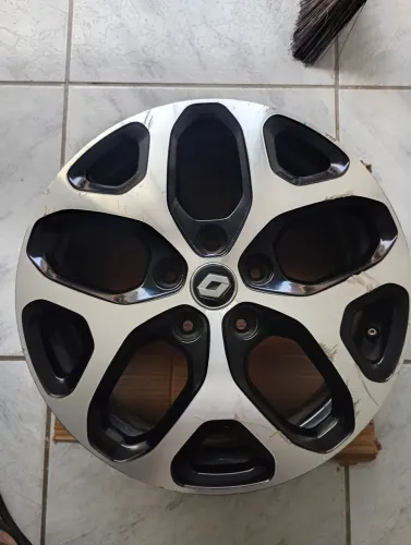 JOGO DE RODAS ORIGINAL RENAULT CAPTUR 17"