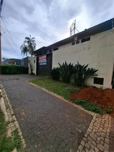 SOBRADO COMERCIAL COM 747 M² NA RUA 1143,