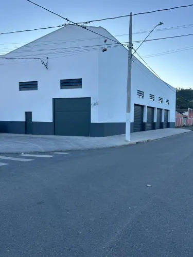 Galpão Comercial 400 m² para Locação no Recreio Estoril Atibaia | R$ 15.000/mês