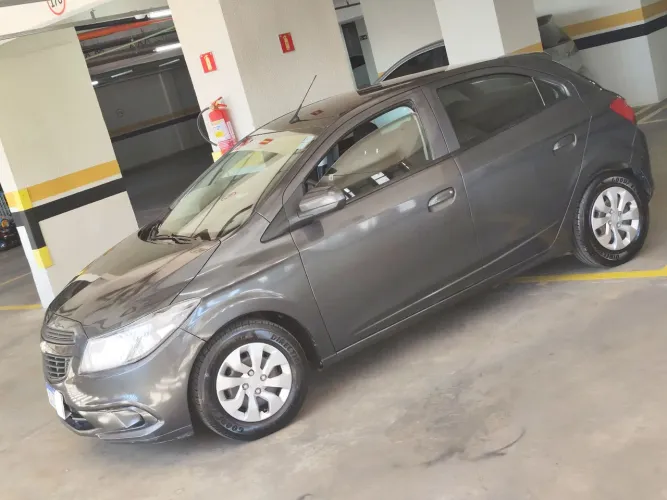 Chevrolet Onix JOY Hatch 1.0 8V Flex Mec. 4P 2019
