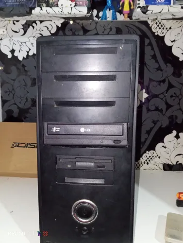 Pc modelo escritório desmontado com placa de vídeo antiga?!!! (Ler descrição)