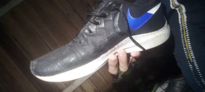 Tênis da Nike original costurado