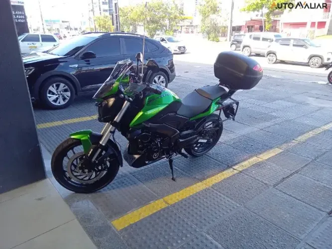 BAJAJ DOMINAR 400 2024