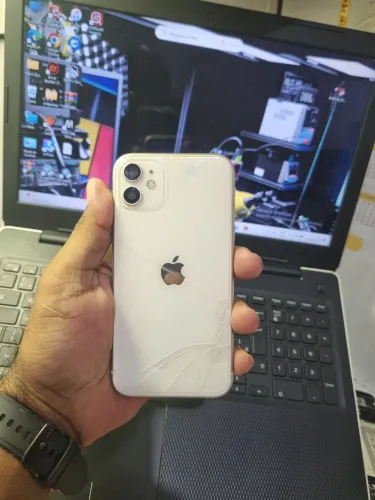 Iphone 11 128 gigas leia a descrição 