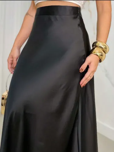 Saia Midi Feminina