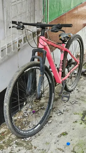 Bicicleta esportiva 