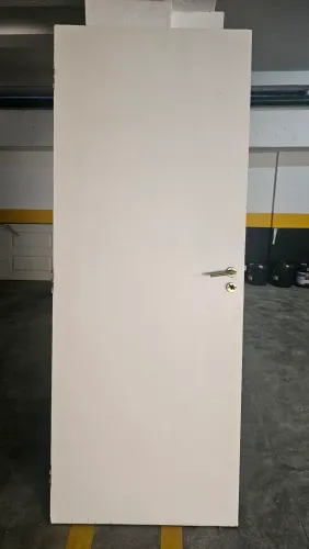 Lote de Portas de Madeira (Lisas e Decoradas) - Prontas para Pintura