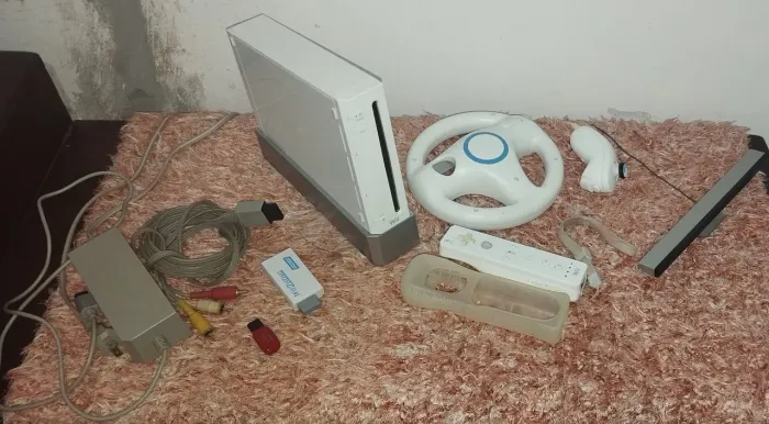 Nintendo Wii - Desbloqueado + Acessórios