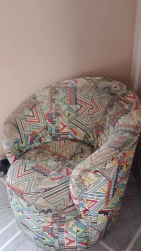 Poltrona Decorativa Estampa Geométrica (Ideal para Reforma/DIY)