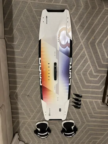 Prancha de kitesurf CORE FUSION 7