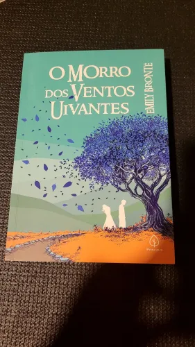 Livro: O Morro dos Ventos Uivantes - Emily Brontë