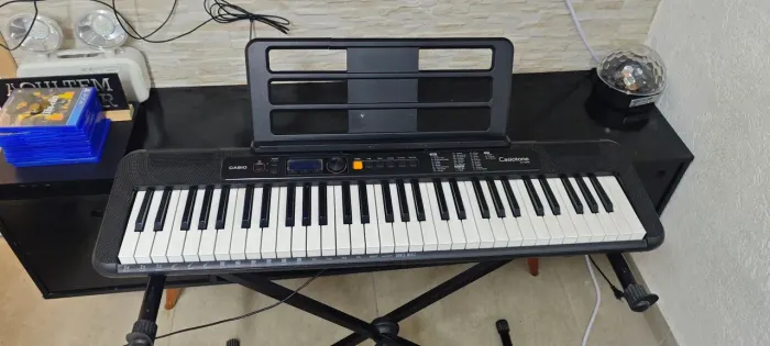 Teclado Casio Casiotone CT-S200 