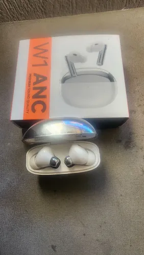 FONE BLUETOOTH W1 ANC - NOVO / EXCELENTE OPÇÃO!
