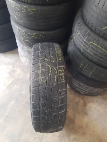 Pneu aro 15 EcoSport 205 70 pneu mais de meia vida toda original