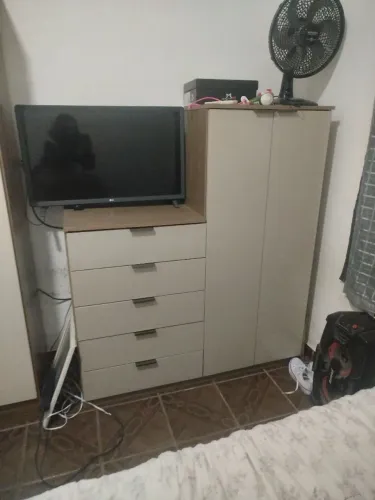 Vende - se Cômoda