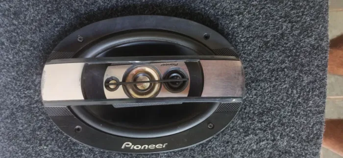 Par Alto Falante Pioneer com mini módulo e moldura 