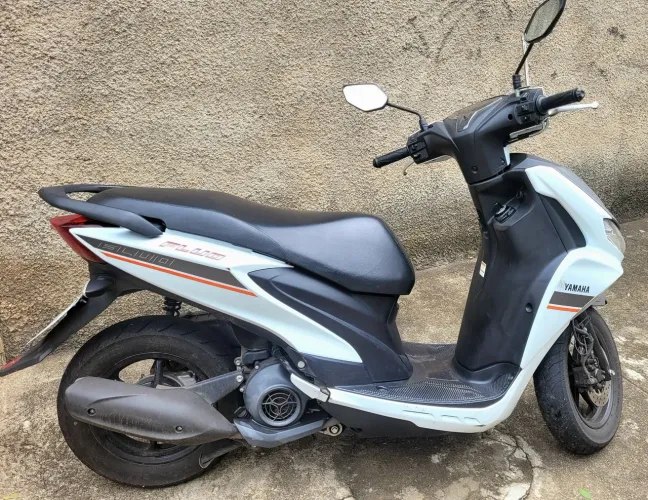 Yamaha Fluo 125 - ABS 23/24<br><br>Yamaha Fluo 125 ABS 2024 - Scooter Automática, Única Dona