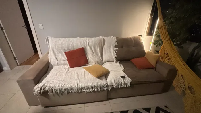 Sofá 4 lugares retrátil