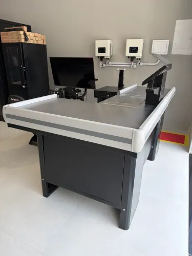 Vendo checkout semi zero com gaveta automática