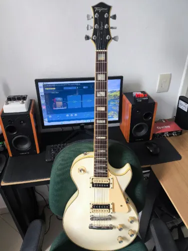 GUITARRA TAGIMA LES PAUL TLP LEGEND OFF WHITE REGULADA + CAPS MALAGOLI E UPS