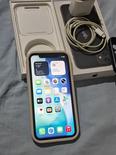 Iphone 11 64gb perfeito.