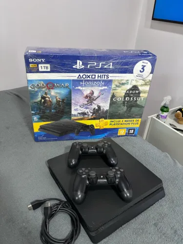 PlayStation 4 em perfeitas condições