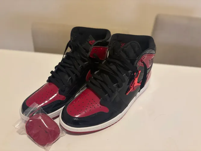 Nike Air Jordan 1 High OG Patent Bred
