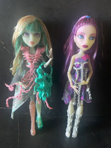 Lote bonecas Monster high haunted 