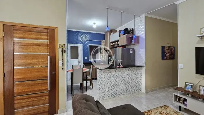 Casa térrea à venda com 3 dormitórios sendo 1 suíte e Edícula - Residencial Sant