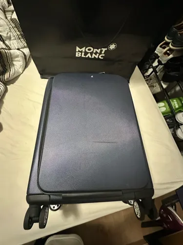Montblanc MY4810 Cabin Trolley: luxo, elegância e praticidade para suas viagens.