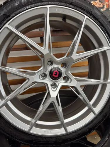 Jogo de rodas Gisa Aro 22 modelo Glória com pneus novos