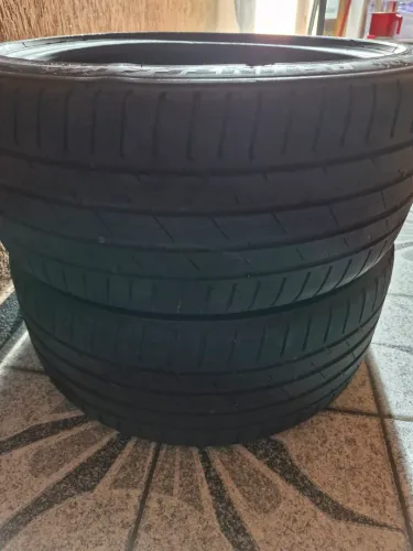 Par de pneu delinte 225/40/18