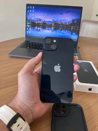 iPhone 13 128gb muito novo