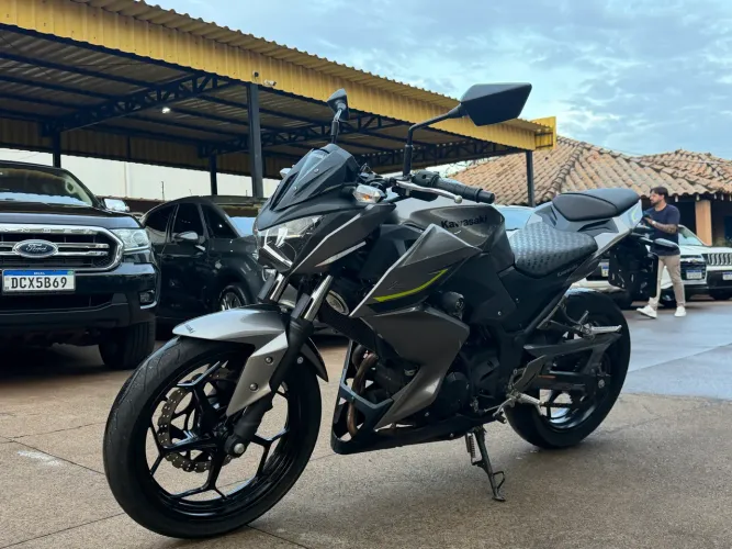 Kawasaki z300 2019 impecável