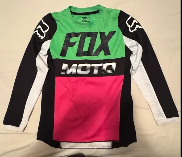 Camisa Infantil FOX - tamanho 08 anos