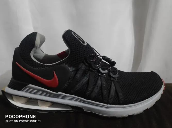Nike shox gravity N/39